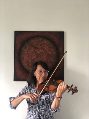 Séverine BORA-LEAGE, violon